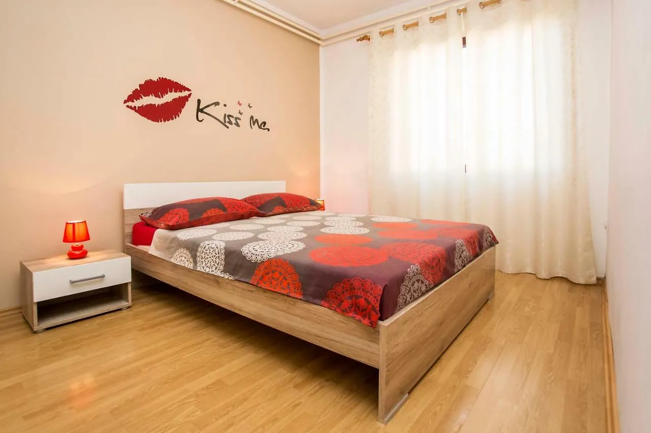 Paola Apartment Pula Croacia
